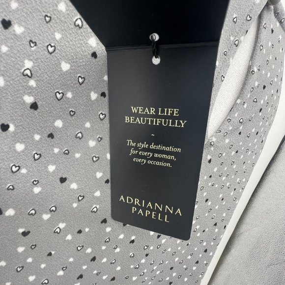 Adrianna Papell Top Size 2X Gray Hearts Stretchy 3/4 Pleated Sleeve Round Neck - Picture 7 of 14